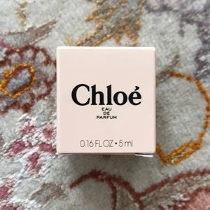 Chloe 🎁